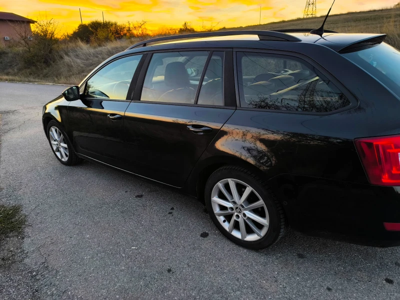 Skoda Octavia, снимка 3 - Автомобили и джипове - 52109745
