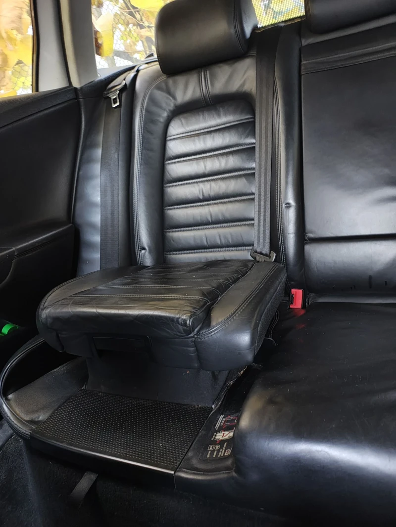 VW Passat 1.4 150к.с. EcoFuel CNG, снимка 11 - Автомобили и джипове - 52379271