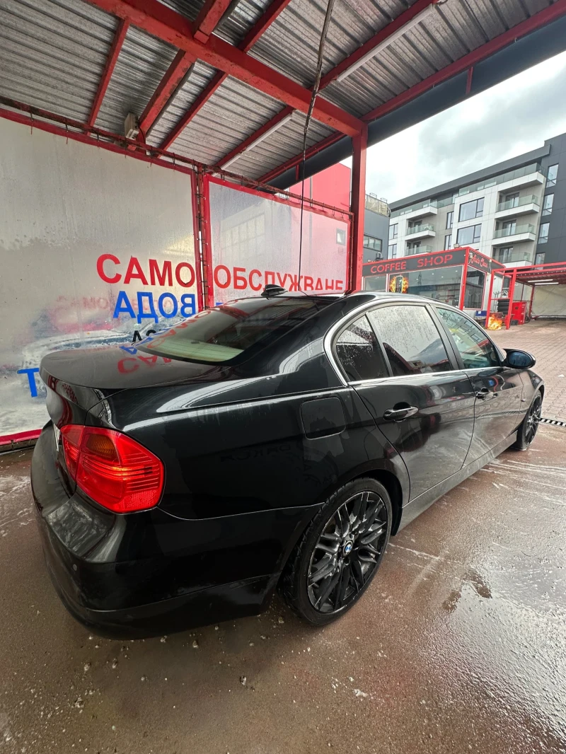 BMW 330 330d X-Drive, снимка 4 - Автомобили и джипове - 52640352