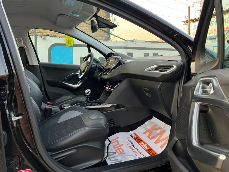 Peugeot 2008 1.2 PureTech 130к.с./ALLURE/NAVI/РЕАЛЕН ПРОБЕГ    , снимка 11 - Автомобили и джипове - 52711910