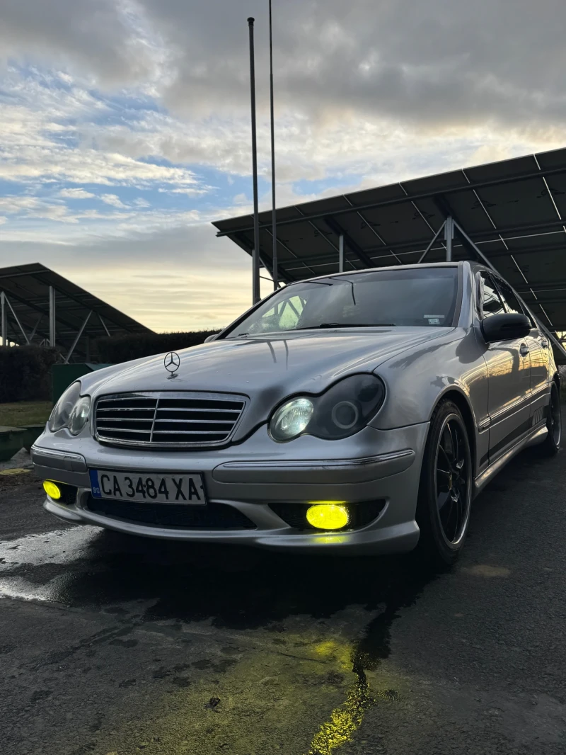Mercedes-Benz C 320