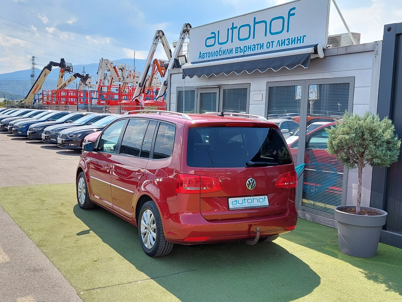 VW Touran 2.0TDI/140k.c./6MT - изображение 3