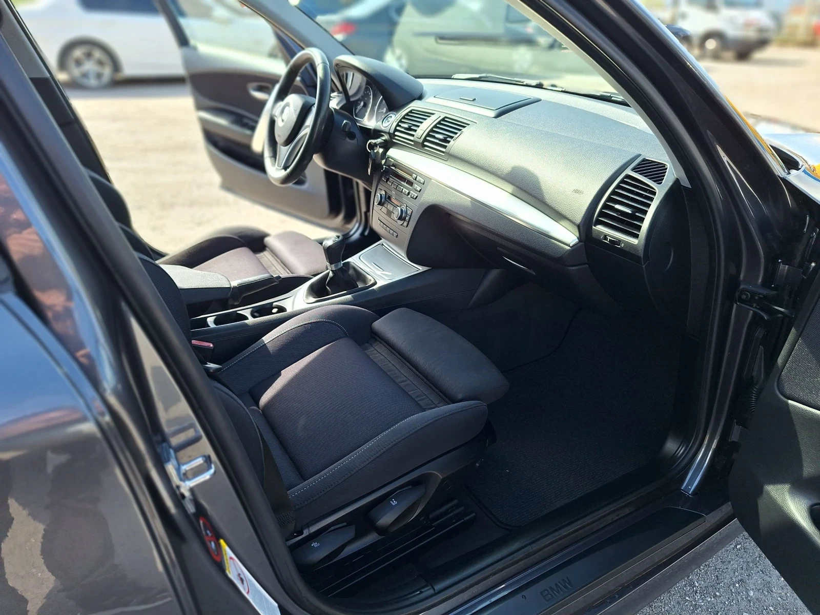 BMW 118 2.0 i 143 ks 151 000km | Mobile.bg — изображение 14