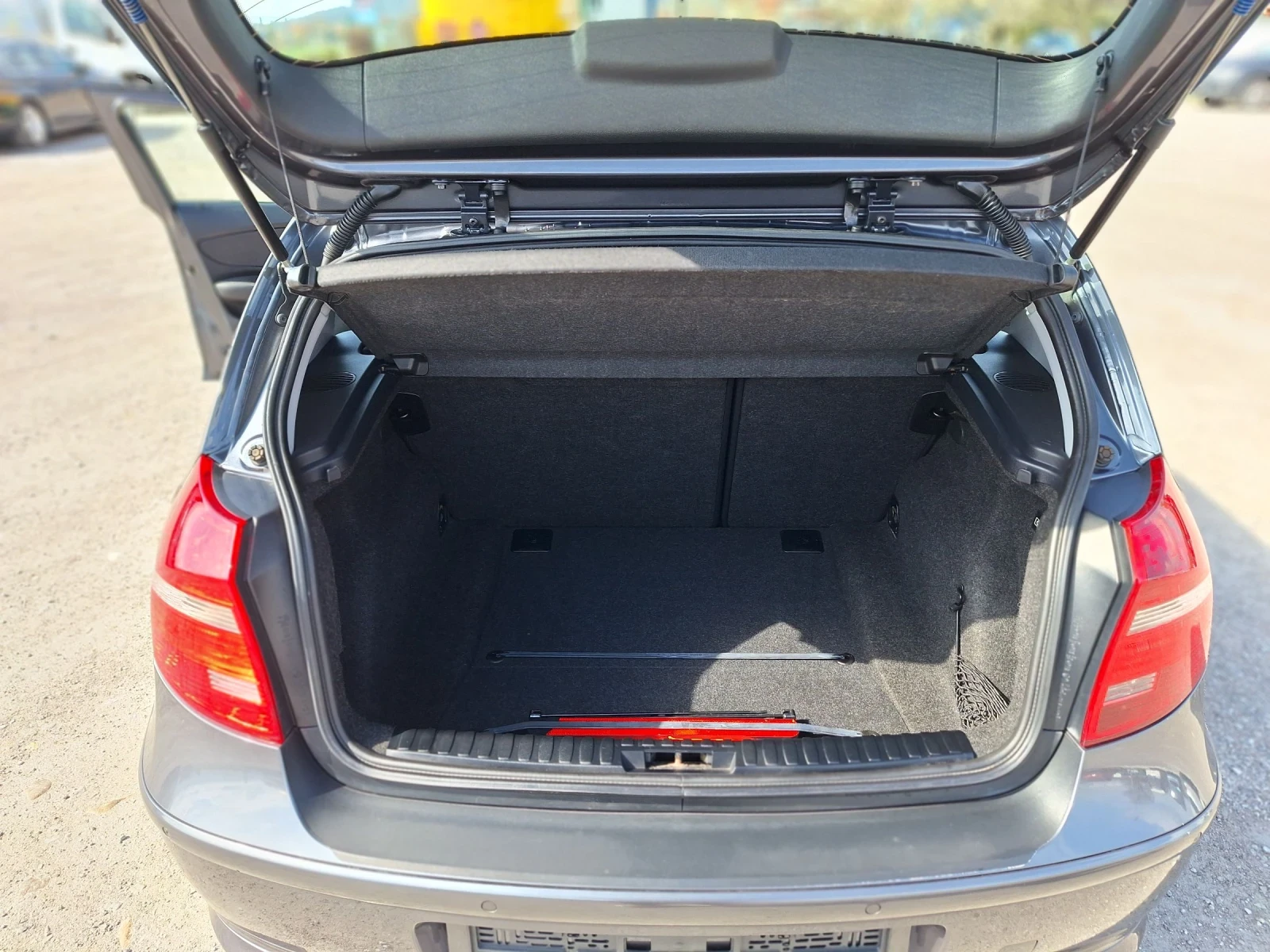 BMW 118 2.0 i 143 ks 151 000km | Mobile.bg — изображение 12