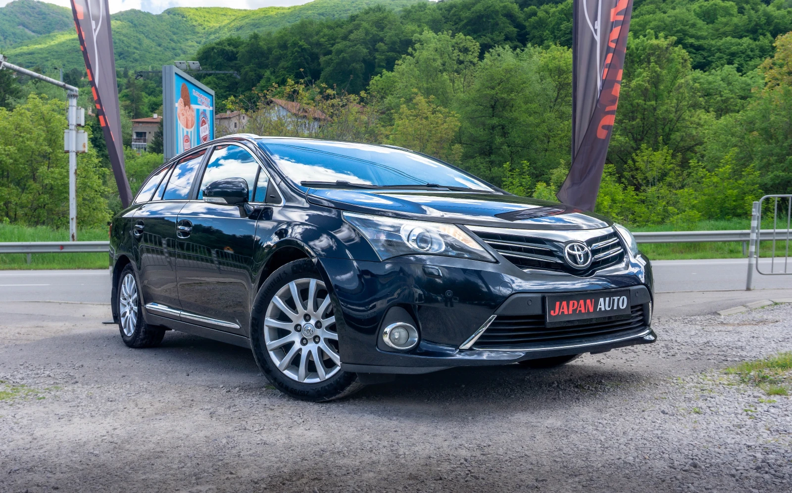 Toyota Avensis 1.8i 147HP СУПЕР СЪСТОЯНИЕ! ГАРАНЦИЯ 3м ИЛИ 3000км - изображение 3
