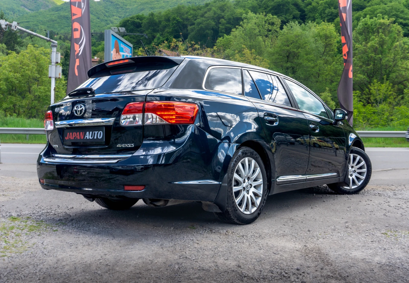 Toyota Avensis 1.8i 147HP СУПЕР СЪСТОЯНИЕ! ГАРАНЦИЯ 3м ИЛИ 3000км - изображение 4