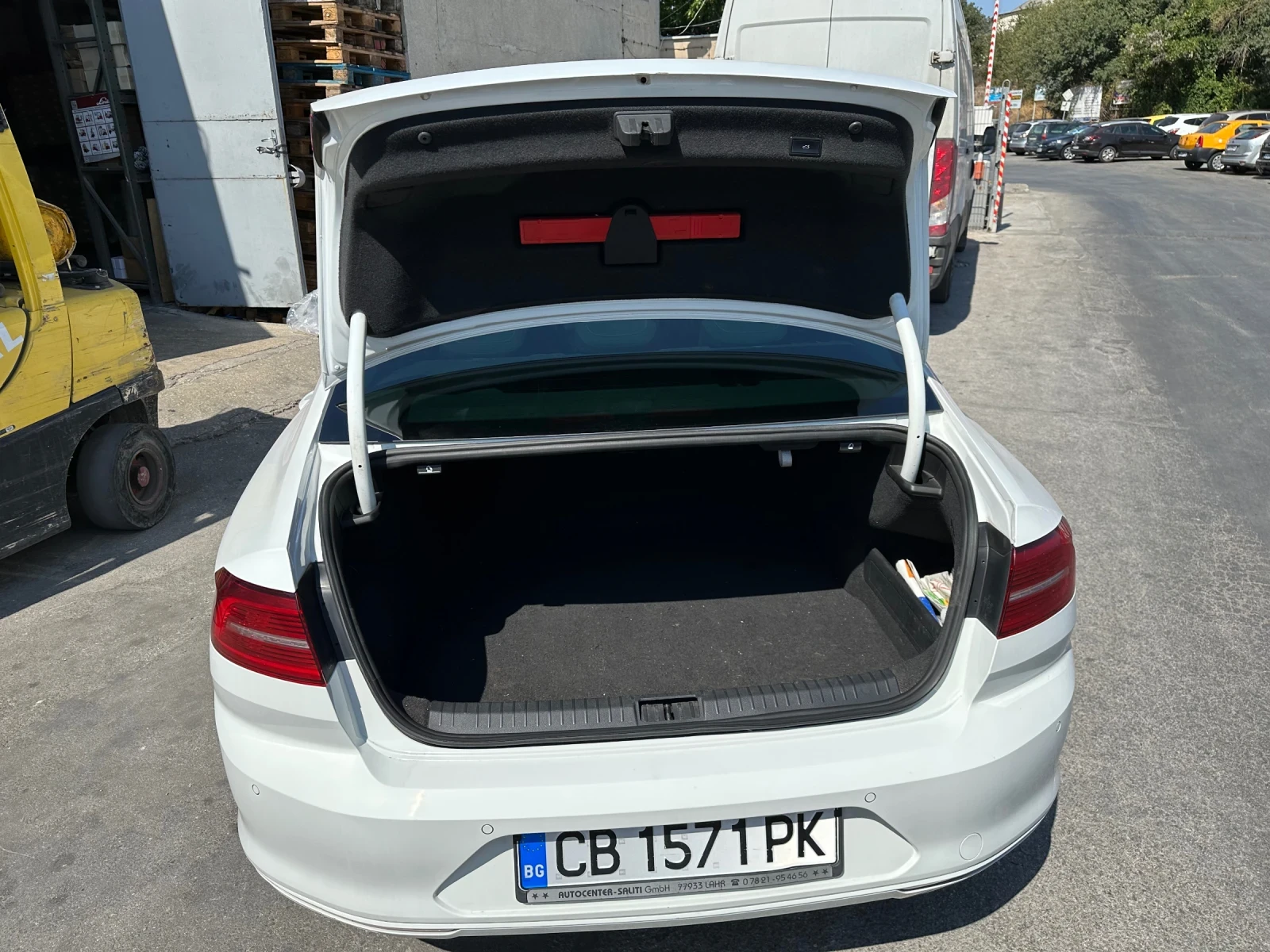 VW Passat 2.0tdi 150kc - изображение 9