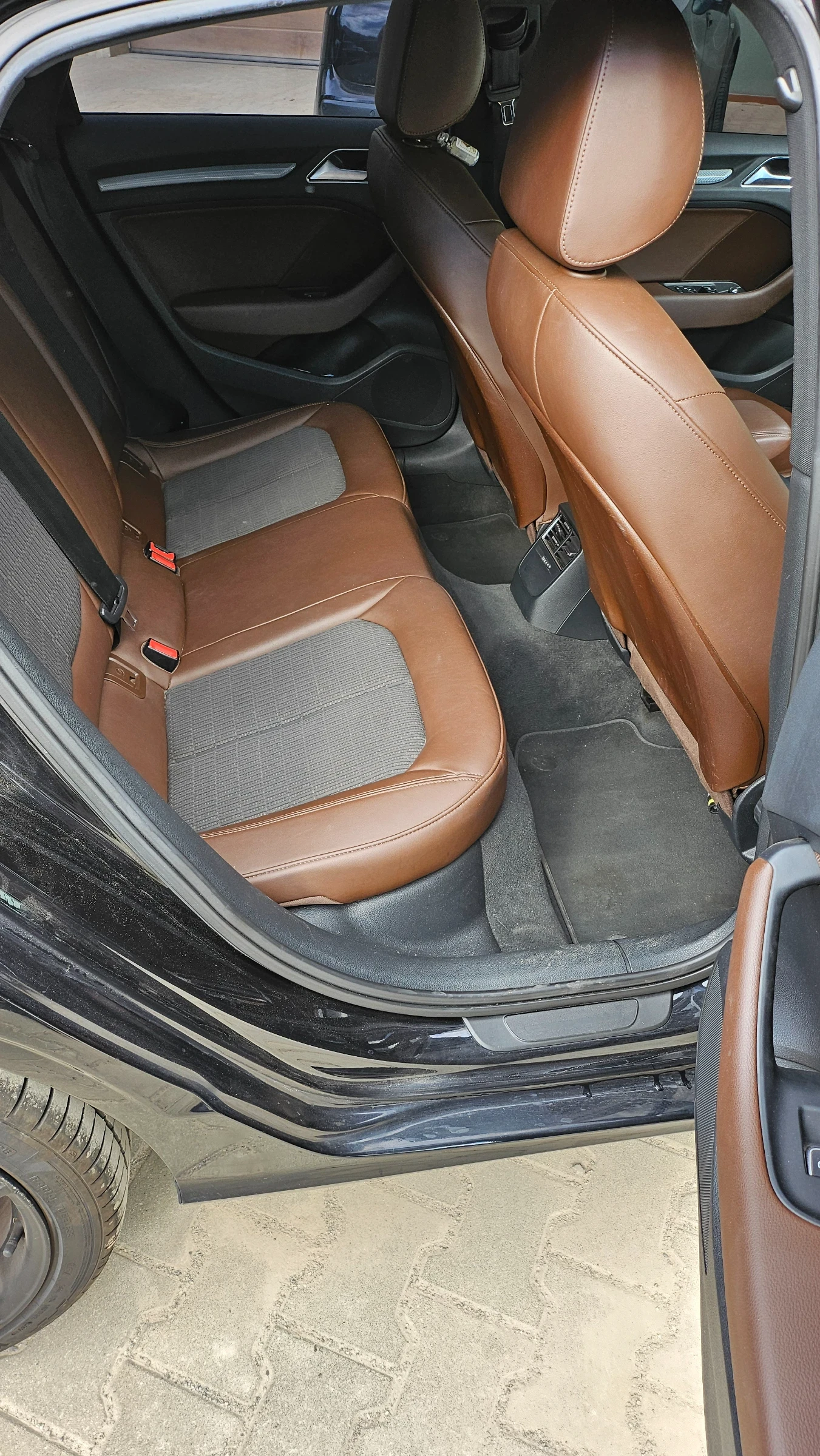 Audi A3 1.6 TDI / S-tronic / S-Line Optic - изображение 10