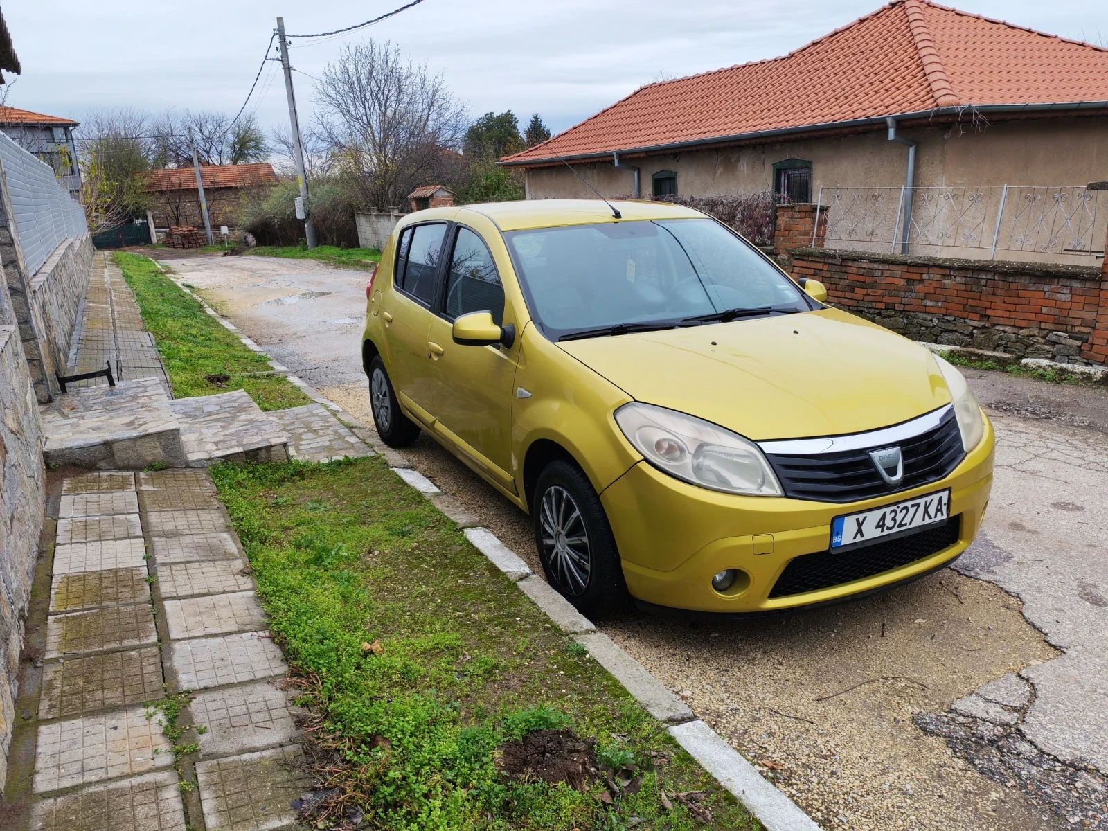 Dacia Sandero  - изображение 5