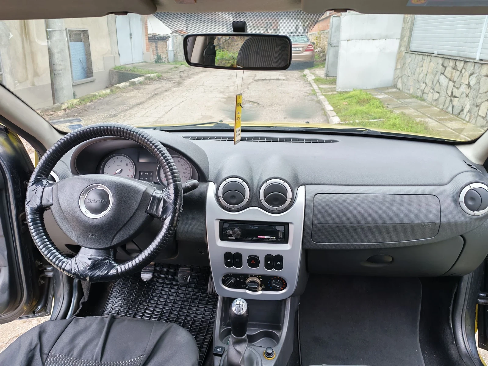 Dacia Sandero | Mobile.bg � ����������� 14