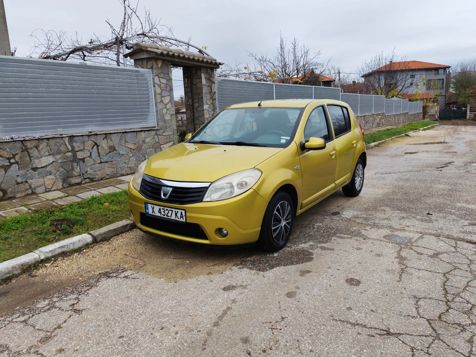 Dacia Sandero  - изображение 3