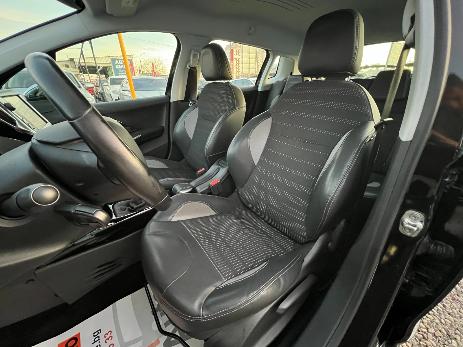 Peugeot 2008 1.2 PureTech 130../ALLURE/NAVI/      | Mobile.bg   8