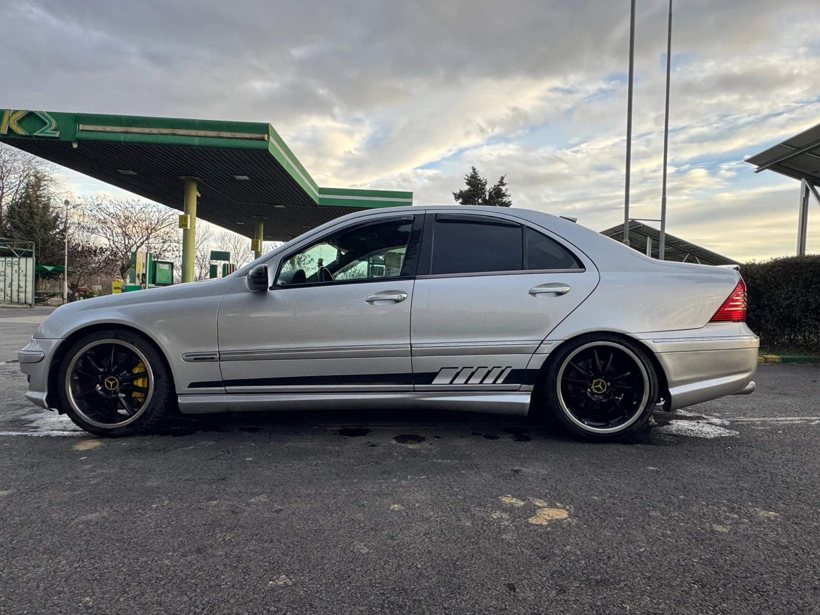 Mercedes-Benz C 320  - изображение 7