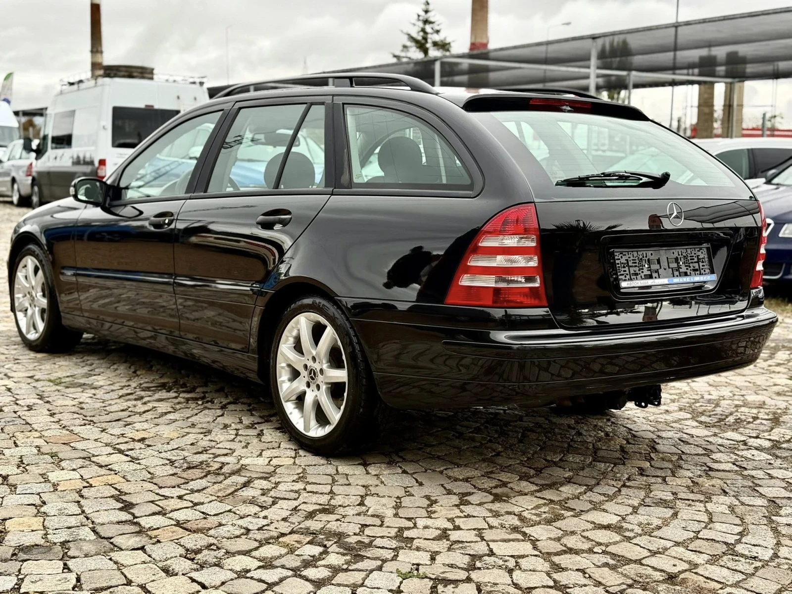 Mercedes-Benz C 180 KOMPRESSOR AVTOMAT, снимка 3 - Автомобили и джипове - 54005087