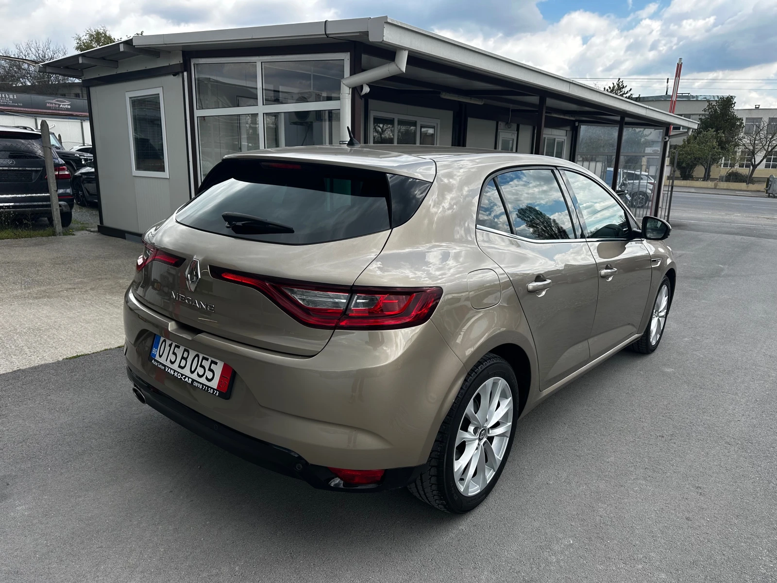 Renault Megane 1.5DCI 110к.с Автомат* Full, снимка 2 - Автомобили и джипове - 54246973