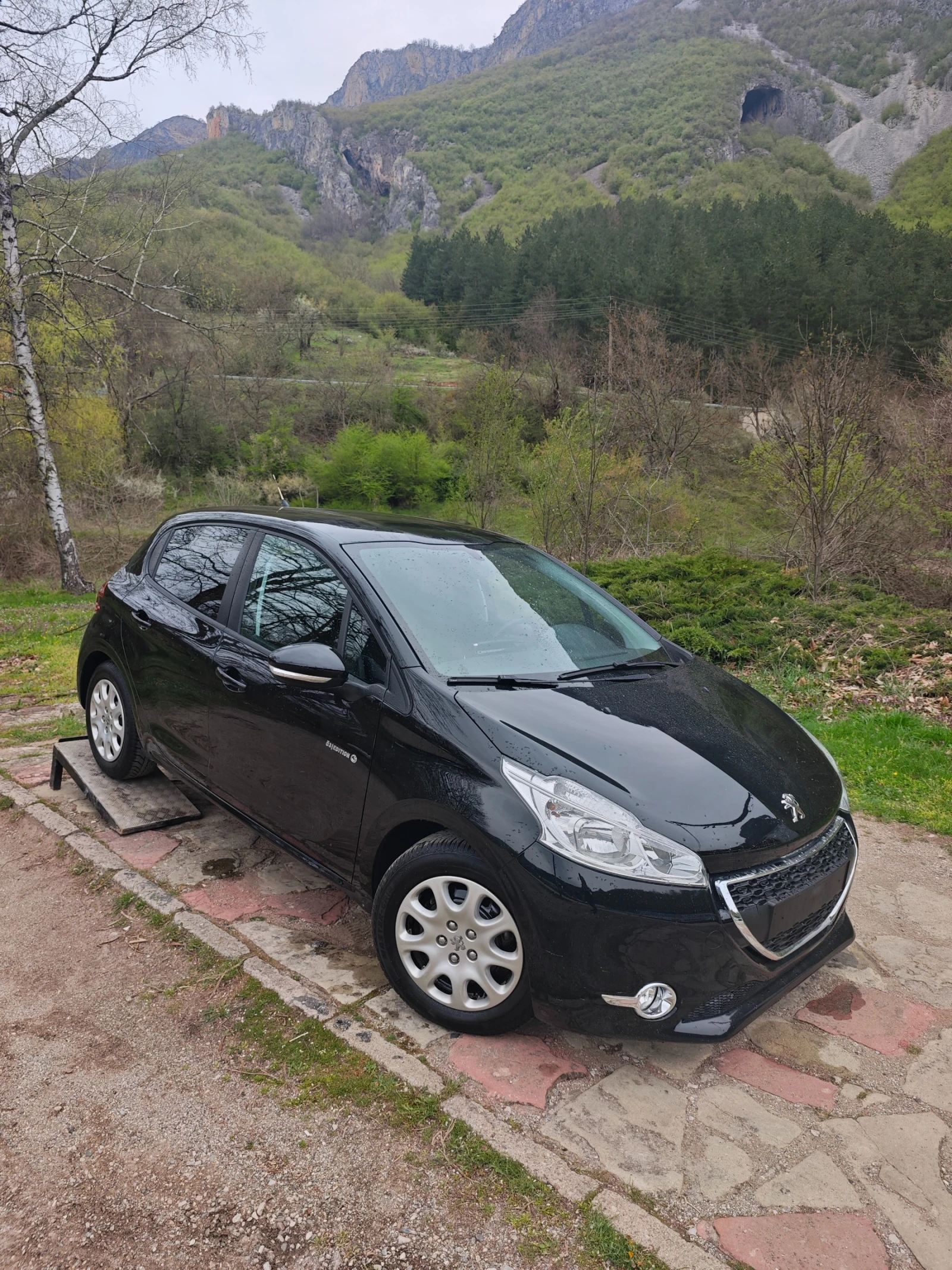 Peugeot 208 1.2I НОВ ВНОС