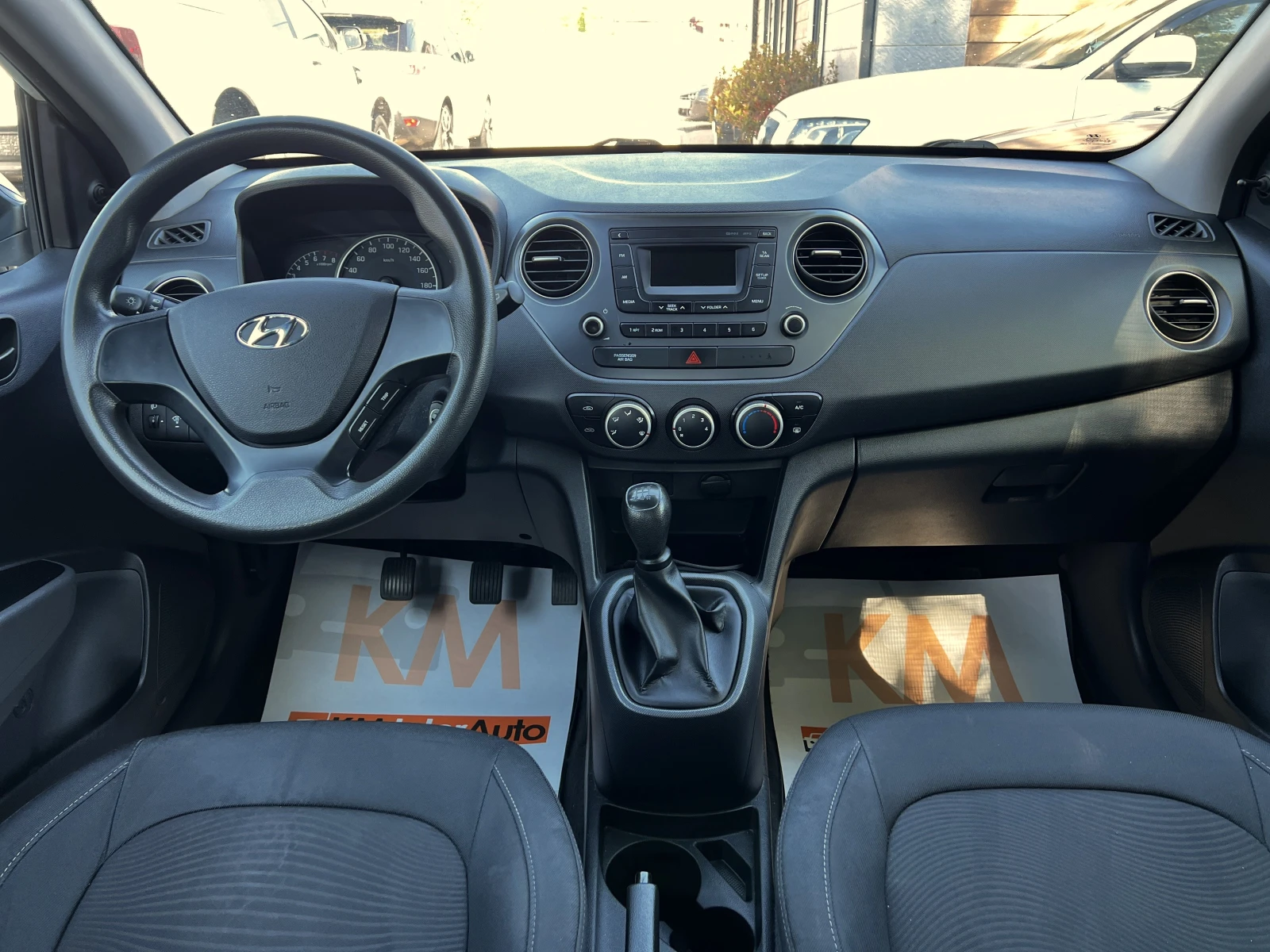 Hyundai I10 1.0i EURO-6B LPG/ЗАКУПЕН ОТ БГ/РЕАЛЕН ПРОБЕГ, снимка 12 - Автомобили и джипове - 54429183