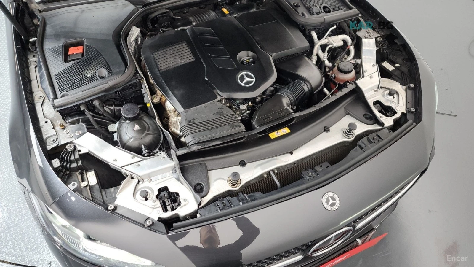 Mercedes-Benz CLS 300 AMG-LINE* 4MATIC* HEAD-UP* BURMESTER* , снимка 16 - Автомобили и джипове - 54802320