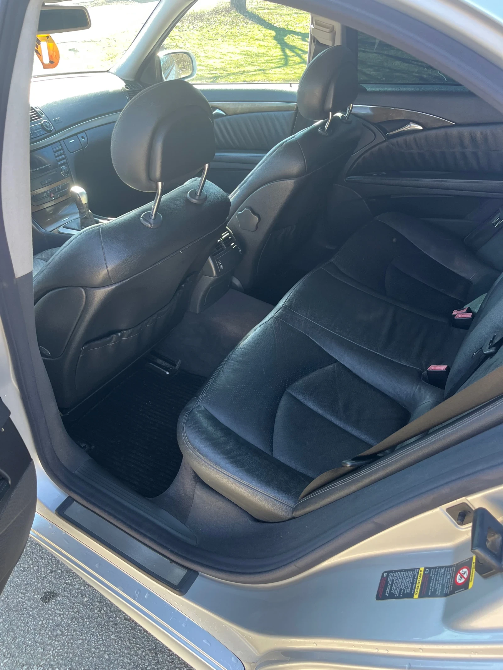 Mercedes-Benz E 270, снимка 10 - Автомобили и джипове - 55010742