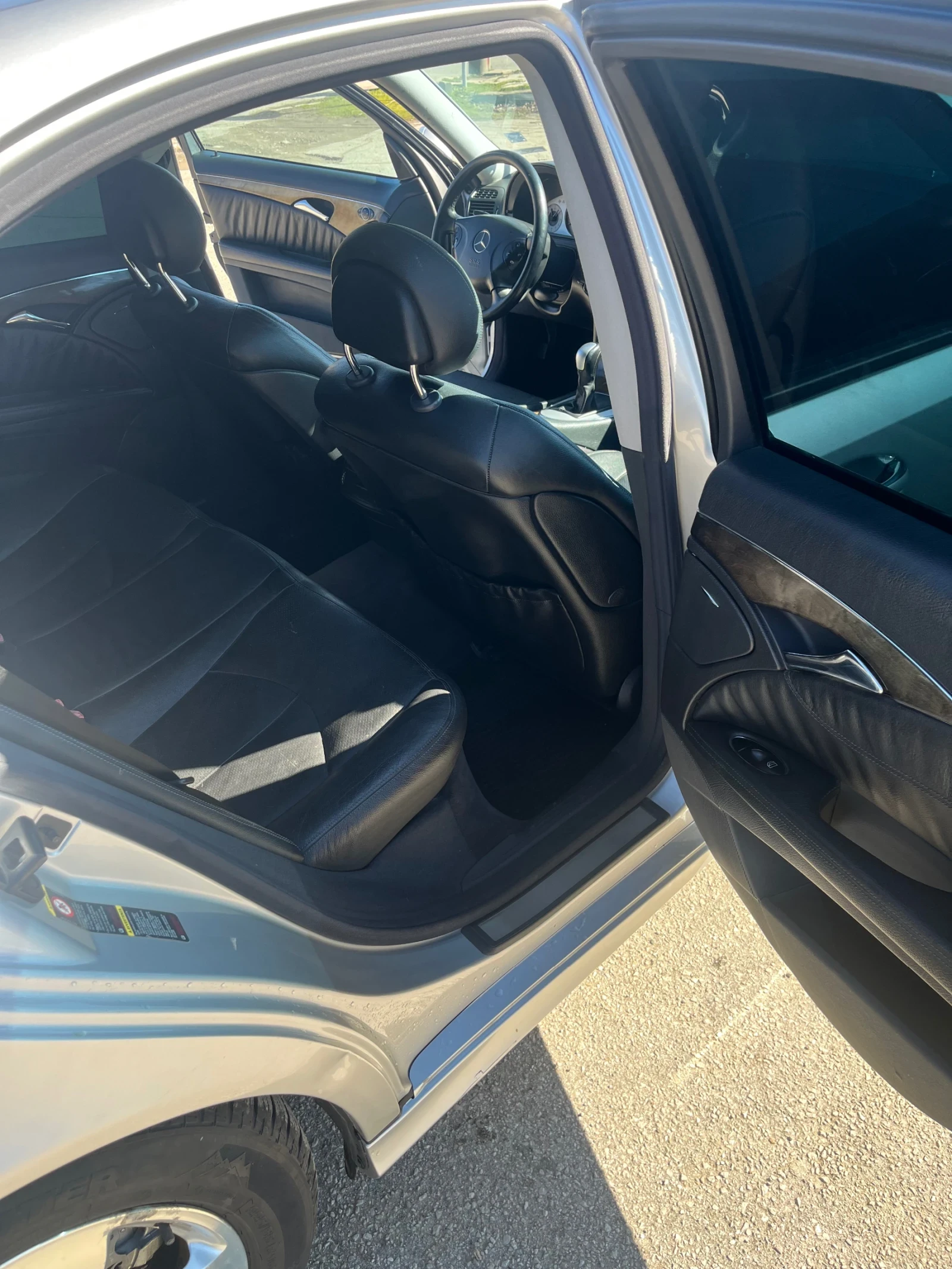 Mercedes-Benz E 270, снимка 9 - Автомобили и джипове - 55010742