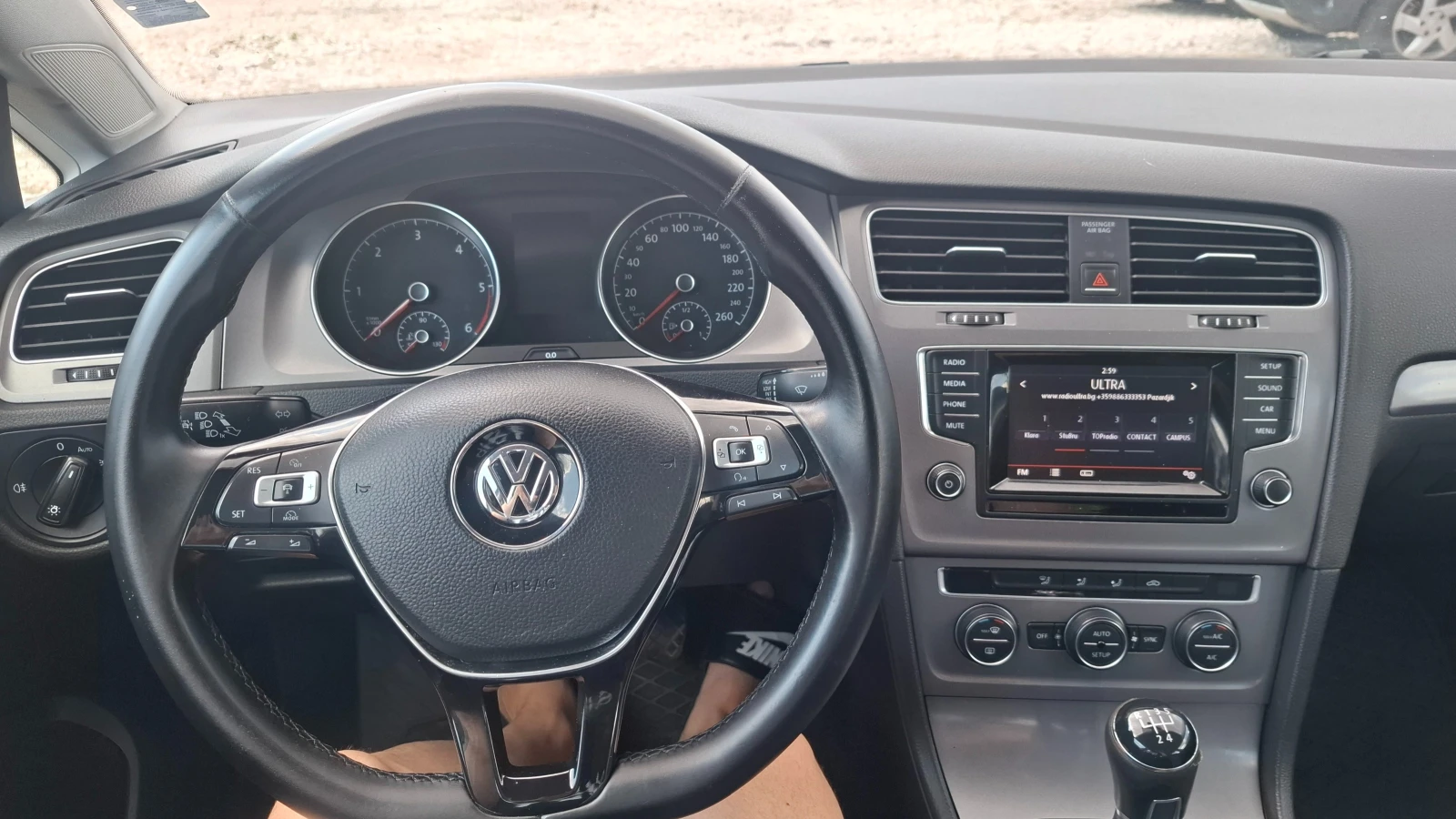 VW Golf 1.6TDI, снимка 12 - Автомобили и джипове - 55217383