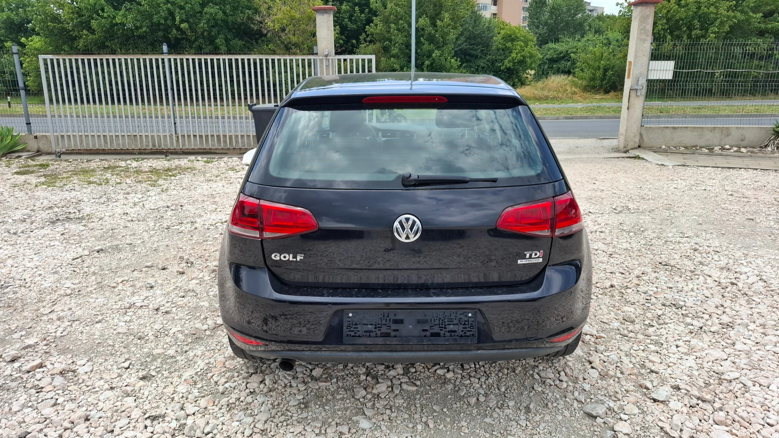 VW Golf 1.6TDI, снимка 6 - Автомобили и джипове - 55217383