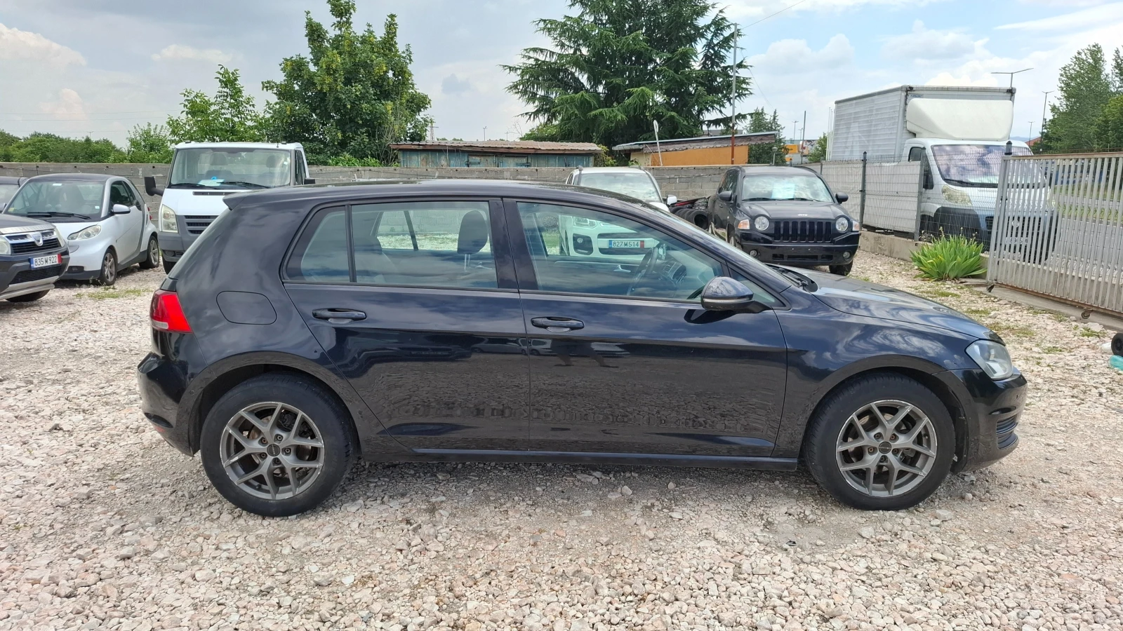 VW Golf 1.6TDI, снимка 8 - Автомобили и джипове - 55217383