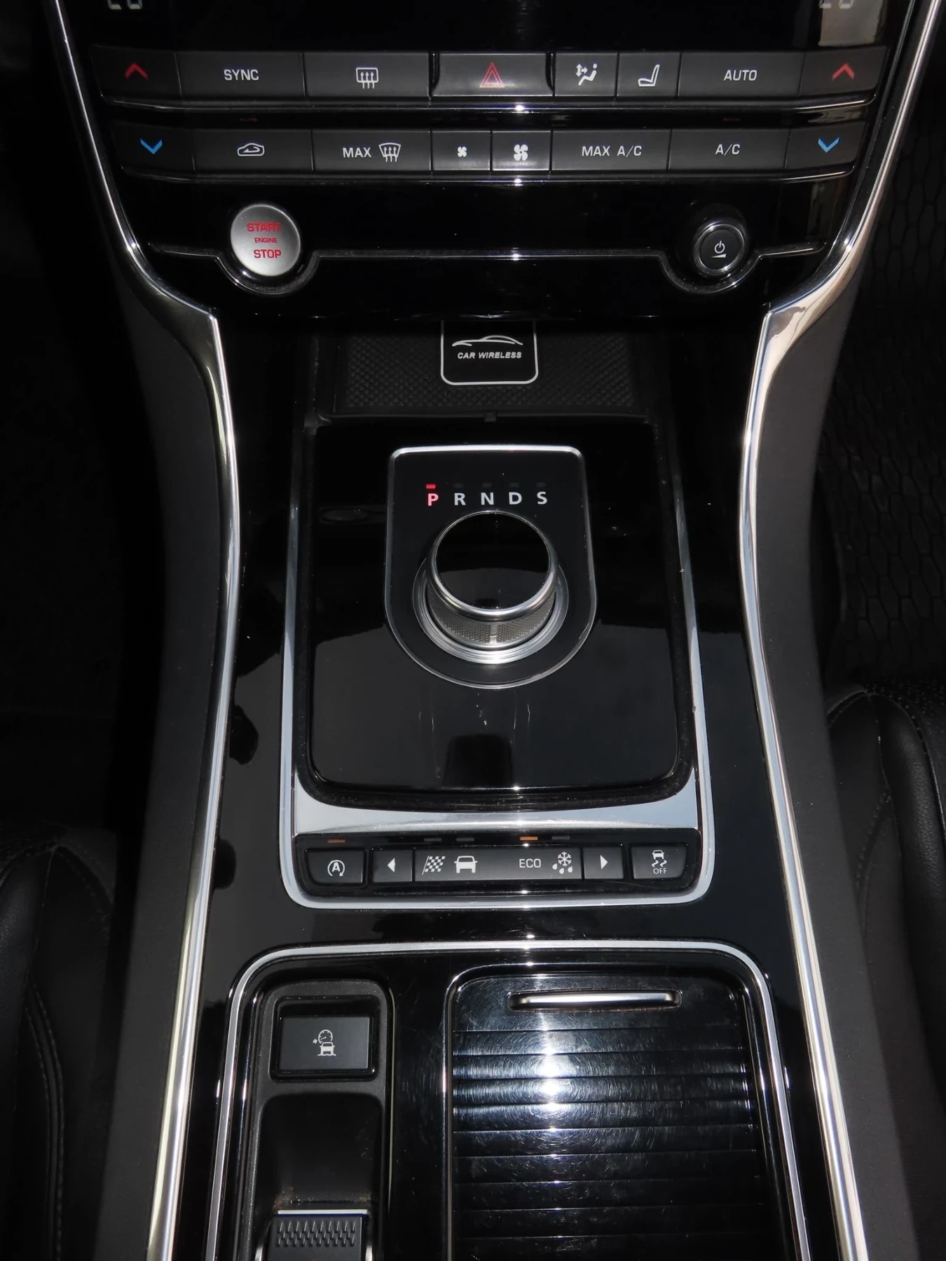 Jaguar Xf 3.0 SUPERCHARGED 4X4, снимка 6 - Автомобили и джипове - 55318013