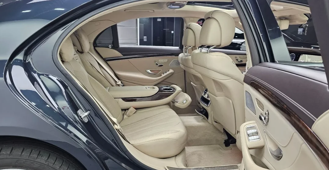 Mercedes-Benz S 63 AMG * Обдух* Масаж* 360* HUD* 3D BURMESTER* , снимка 13 - Автомобили и джипове - 55587531
