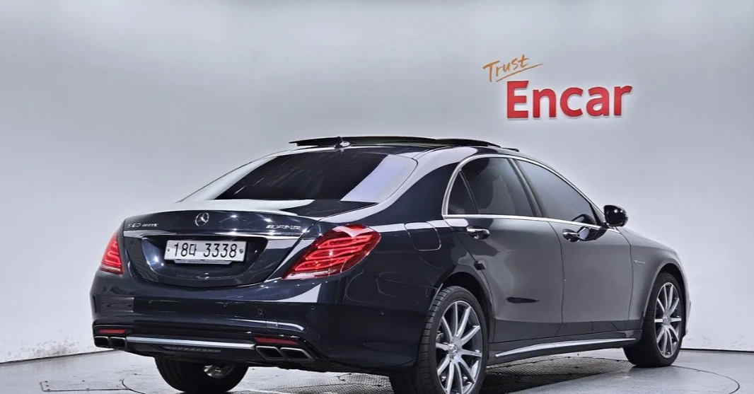 Mercedes-Benz S 63 AMG * Обдух* Масаж* 360* HUD* 3D BURMESTER* , снимка 2 - Автомобили и джипове - 55587531