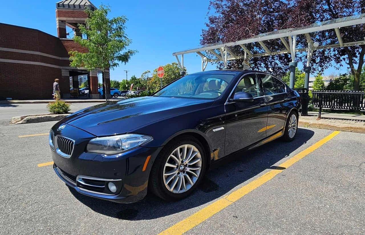 BMW 528 528i xDrive / Harman Kardon / CARFAX / АВТОКРЕДИТ , снимка 2 - Автомобили и джипове - 55767619