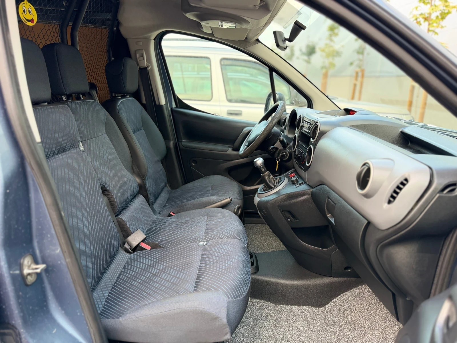 Peugeot Partner 1.6HDi~90hp~КЛИМАТИК, снимка 13 - Автомобили и джипове - 55851903