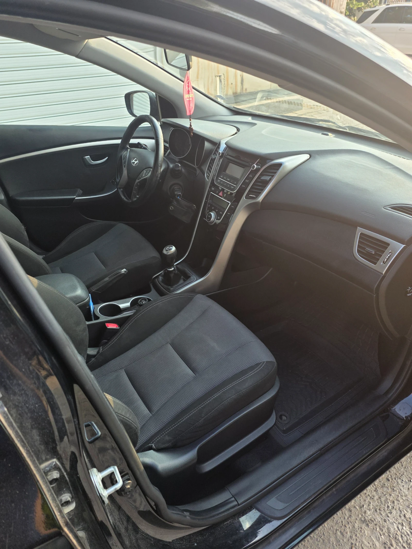 Hyundai I30, снимка 12 - Автомобили и джипове - 55882009