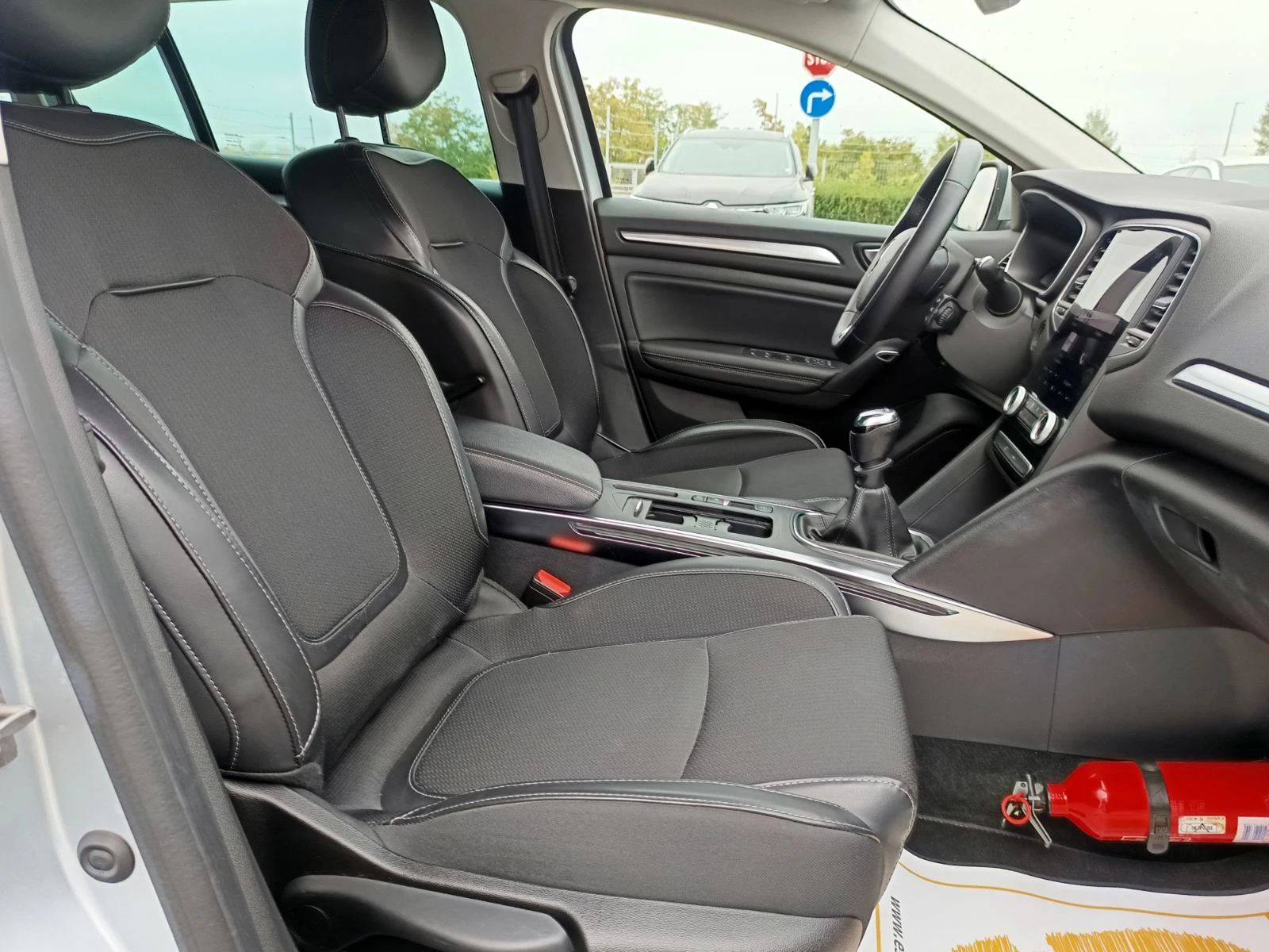 Renault Megane 1.3Tce/140�.�./ Grandtour | Mobile.bg � ����������� 13