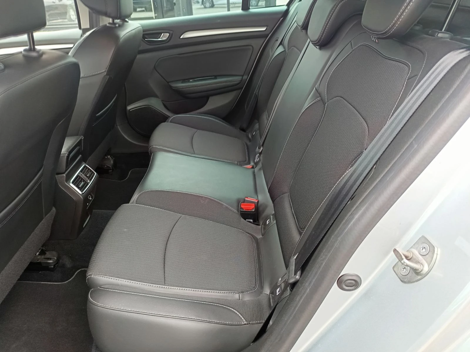 Renault Megane 1.3Tce/140�.�./ Grandtour | Mobile.bg � ����������� 15