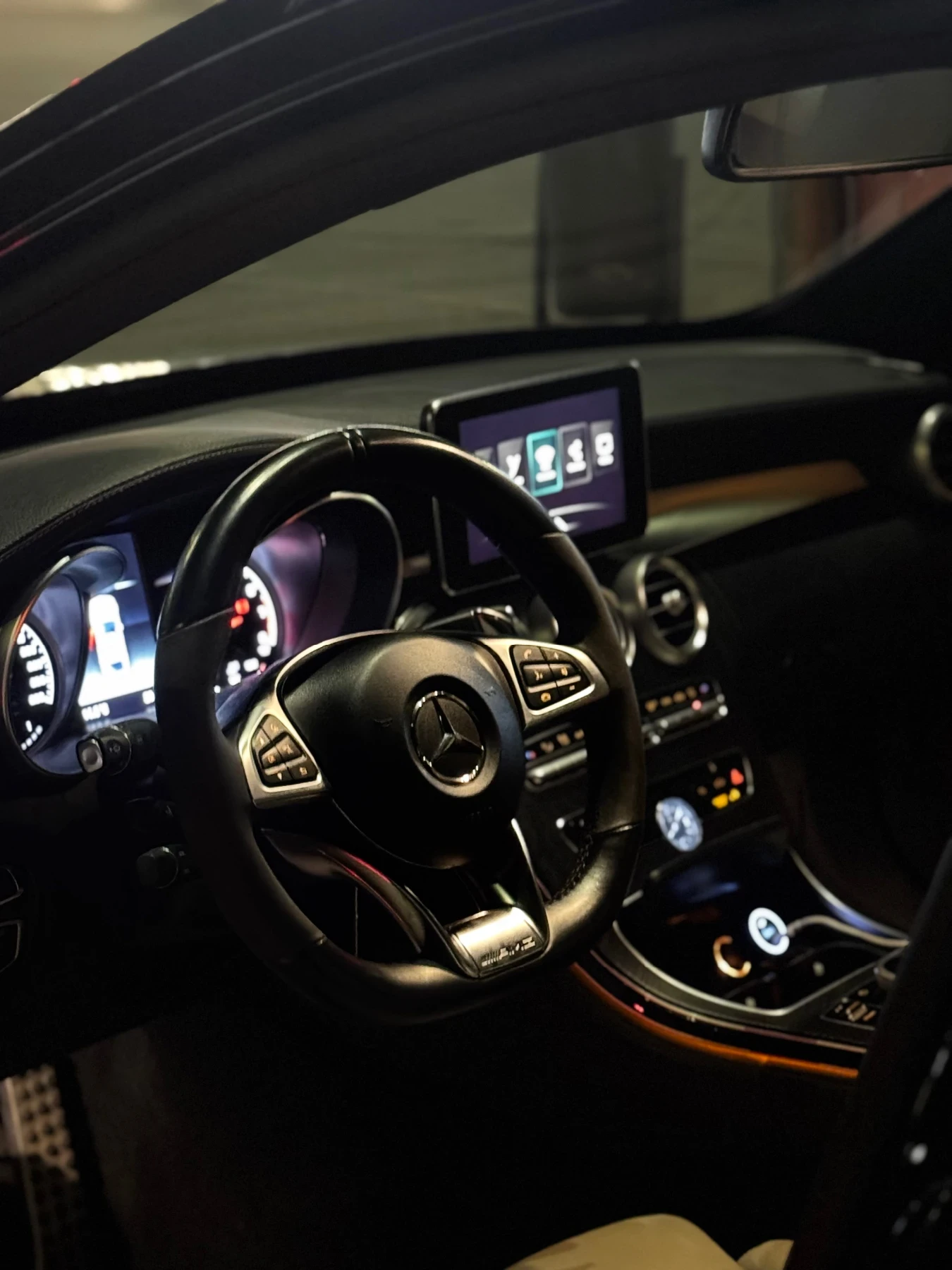 Mercedes-Benz C 43 AMG, снимка 2 - Автомобили и джипове - 56352076