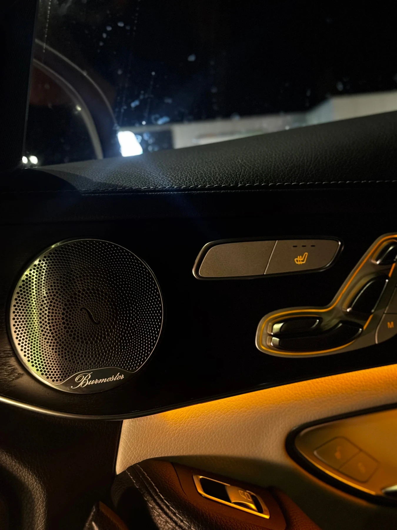 Mercedes-Benz C 43 AMG, снимка 4 - Автомобили и джипове - 56352076