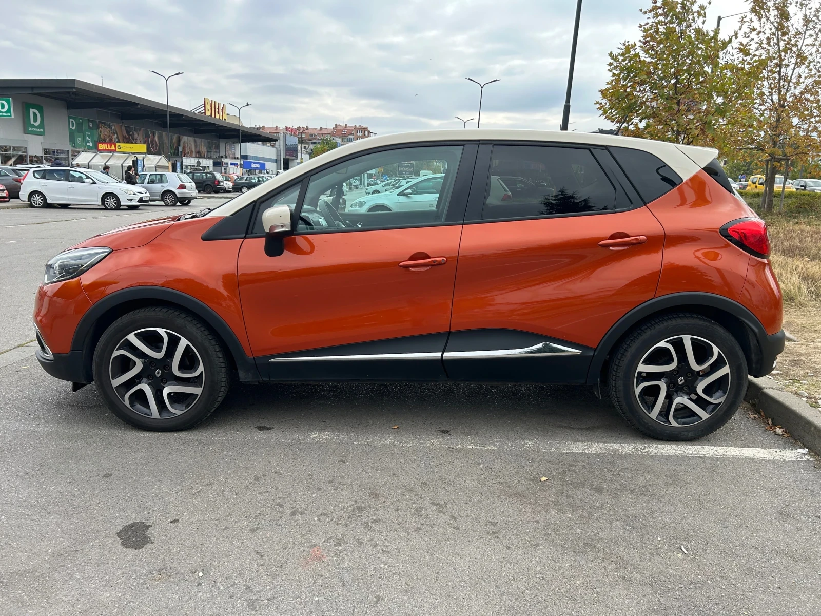 Renault Captur 1.2 TCe, снимка 7 - Автомобили и джипове - 56551483