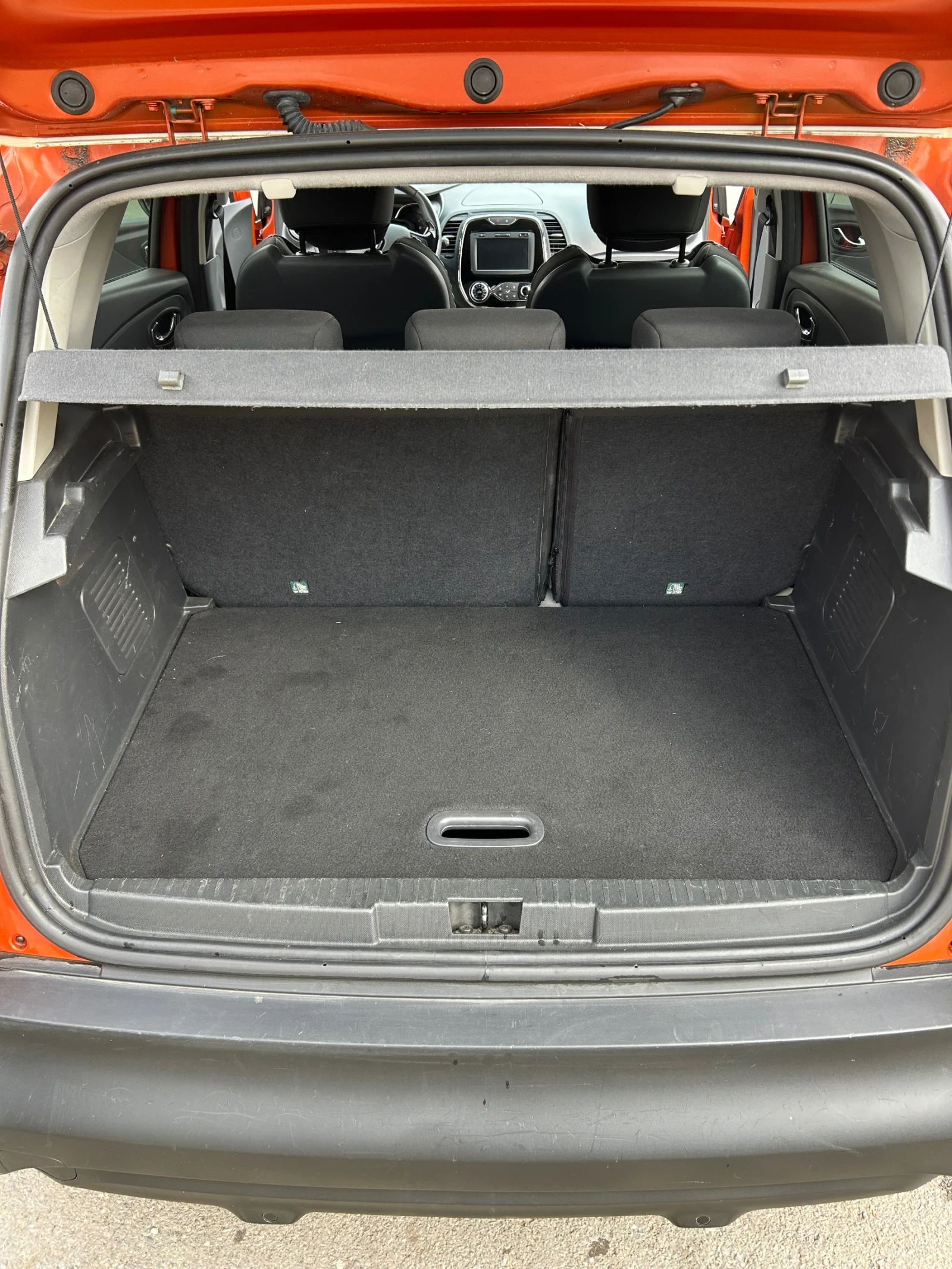 Renault Captur 1.2 TCe, снимка 16 - Автомобили и джипове - 56551483