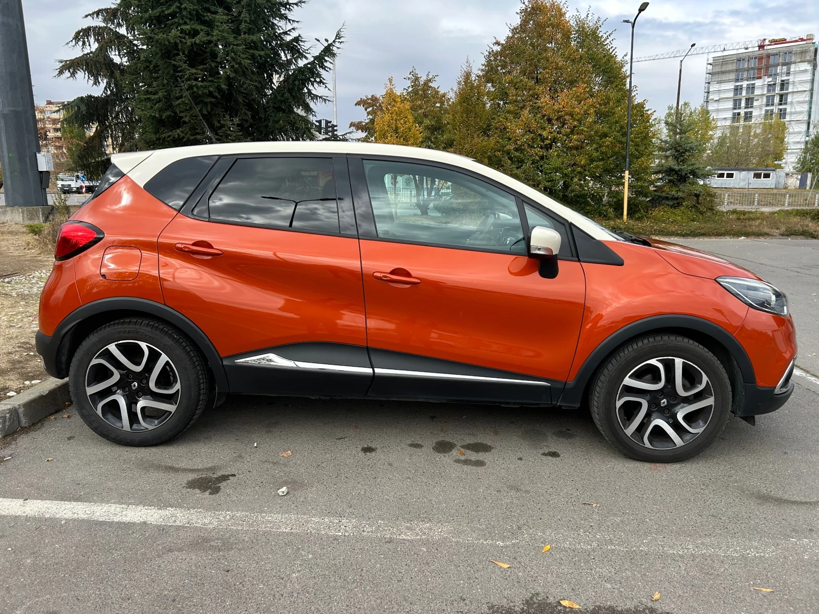 Renault Captur 1.2 TCe, снимка 5 - Автомобили и джипове - 56551483