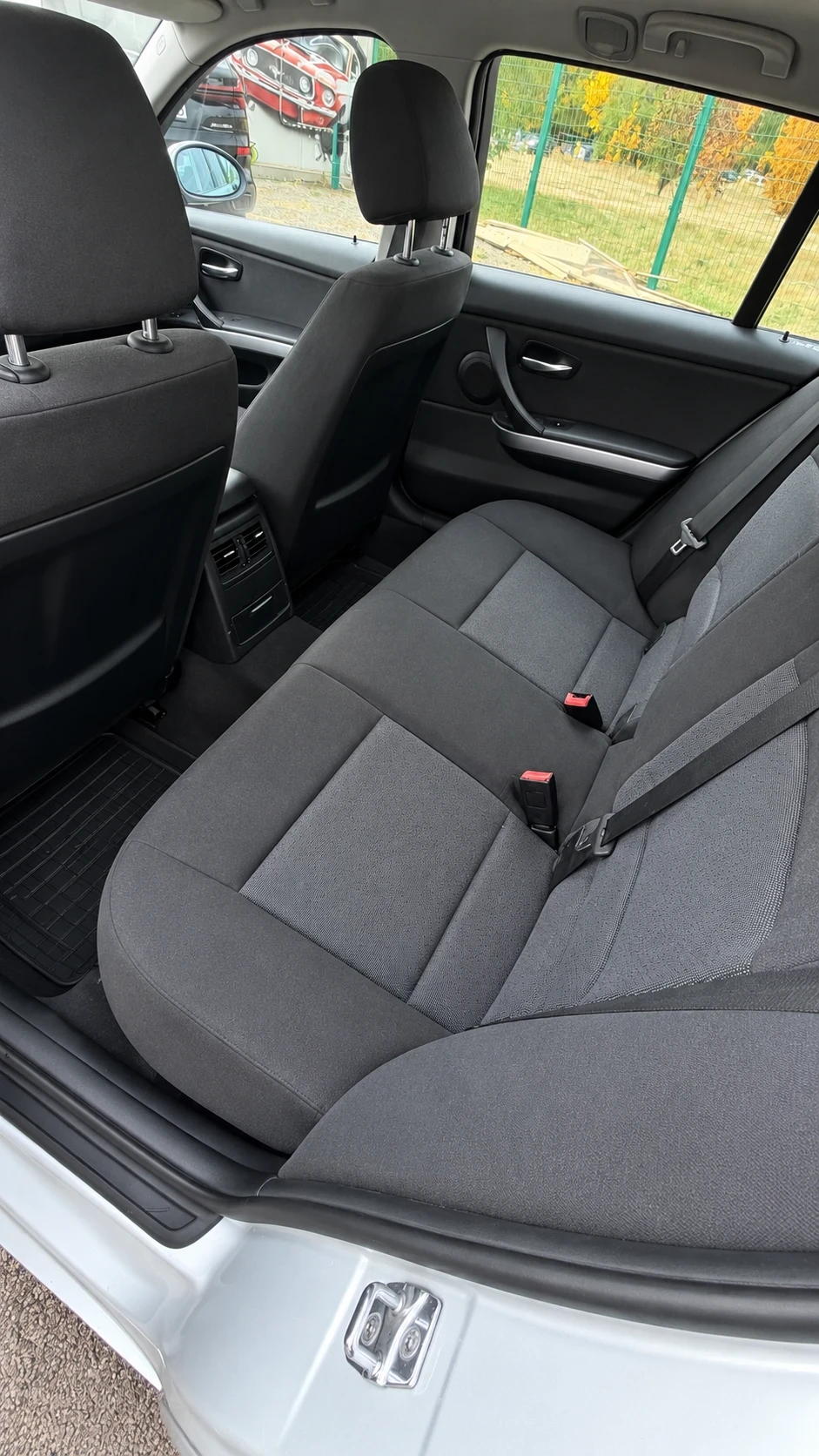 BMW 320 E91, снимка 8 - Автомобили и джипове - 56630422