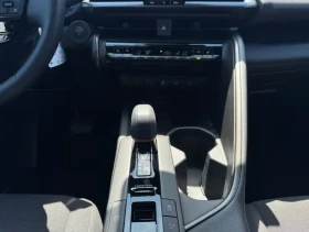 Toyota C-HR 2.0 Hybrid Team D , снимка 13