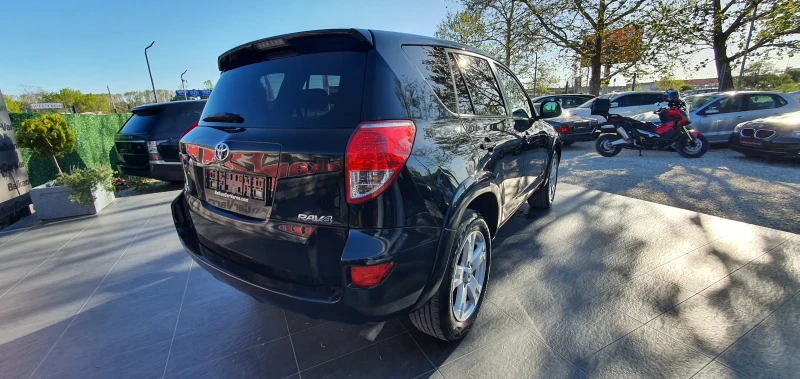 Toyota Rav4 2.2 D-CAT 4WD, снимка 7 - Автомобили и джипове - 50097223
