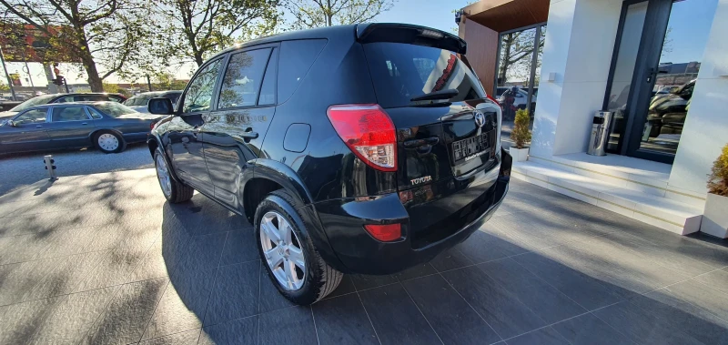 Toyota Rav4 2.2 D-CAT 4WD, снимка 5 - Автомобили и джипове - 50097223