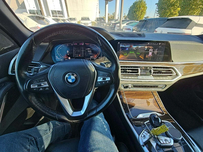 BMW X5 * TOP* PANO* GESTURE CONTROL* BLIND SPOT* HUD* H&K, снимка 5 - Автомобили и джипове - 52496475