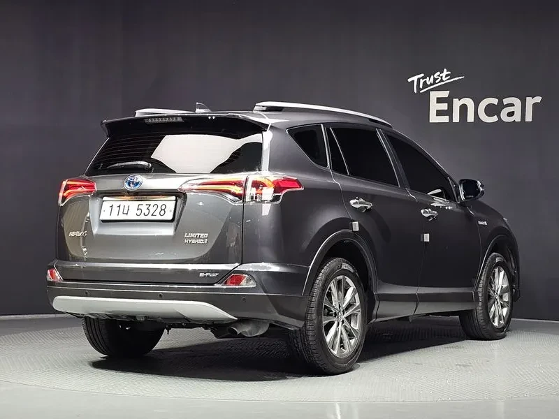 Toyota Rav4 2.5 4Wd hybrid generation, снимка 2 - Автомобили и джипове - 56220704