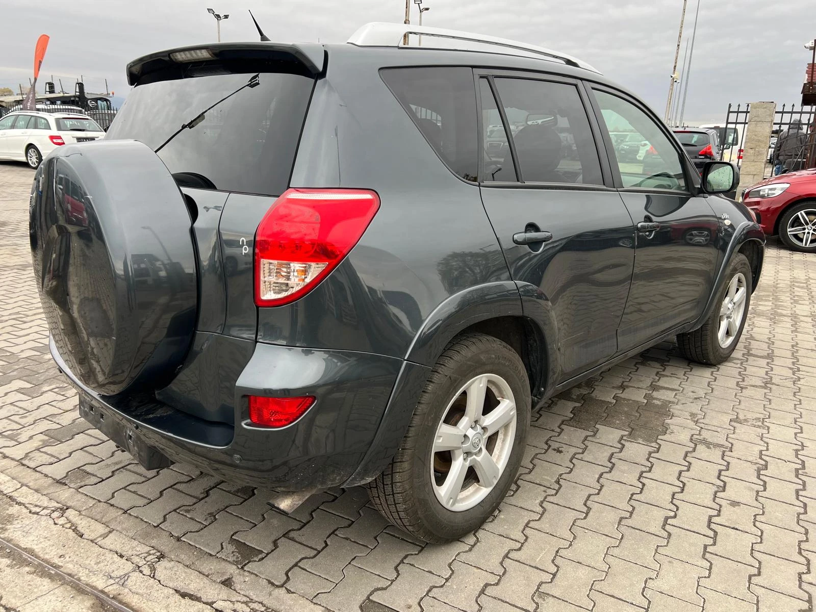 Toyota Rav4 / 2.2D / D-CAT / 4X4 / НЕ ПАЛИ /  - изображение 5