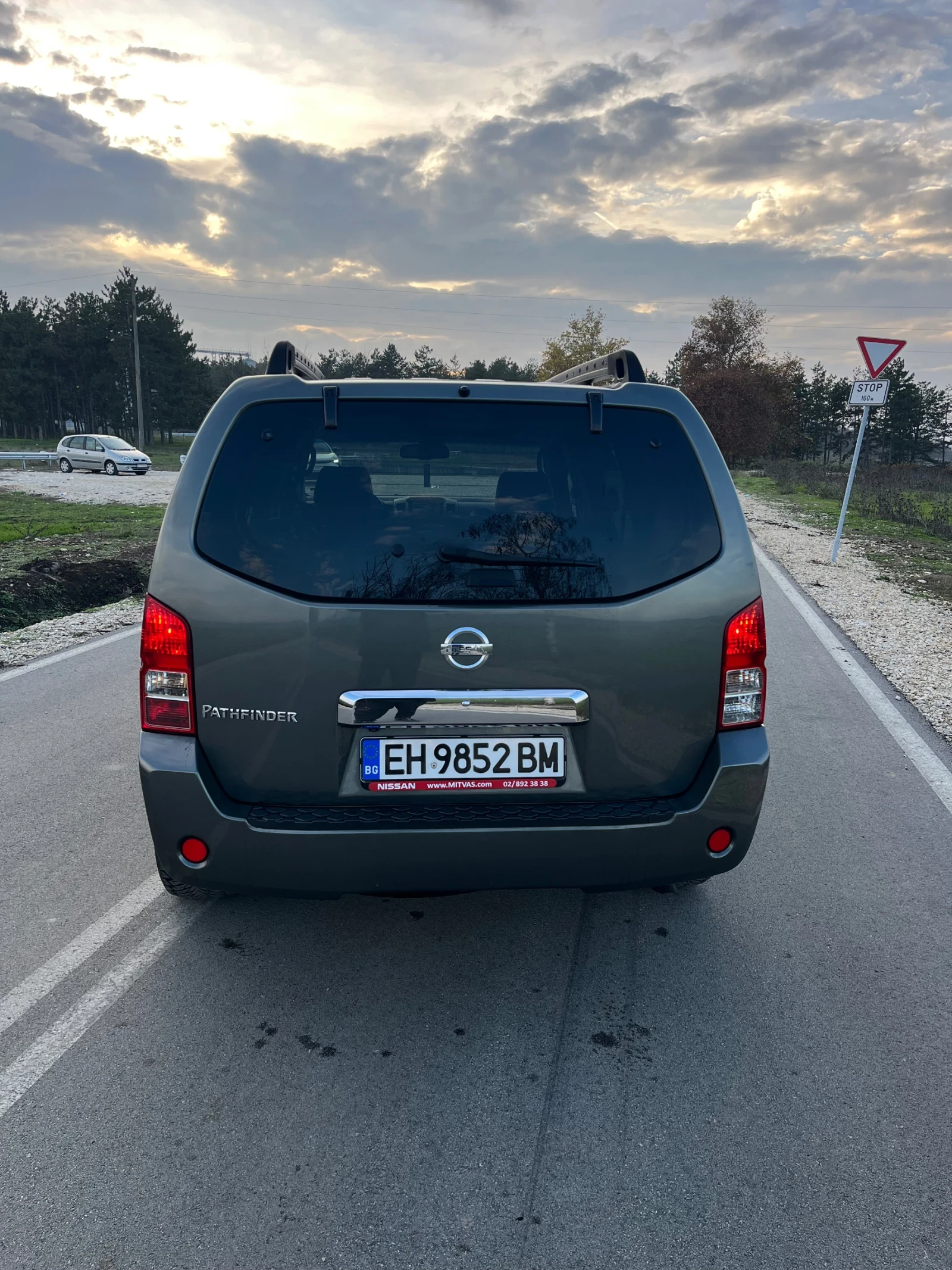Nissan Pathfinder 2.5Dci - изображение 6