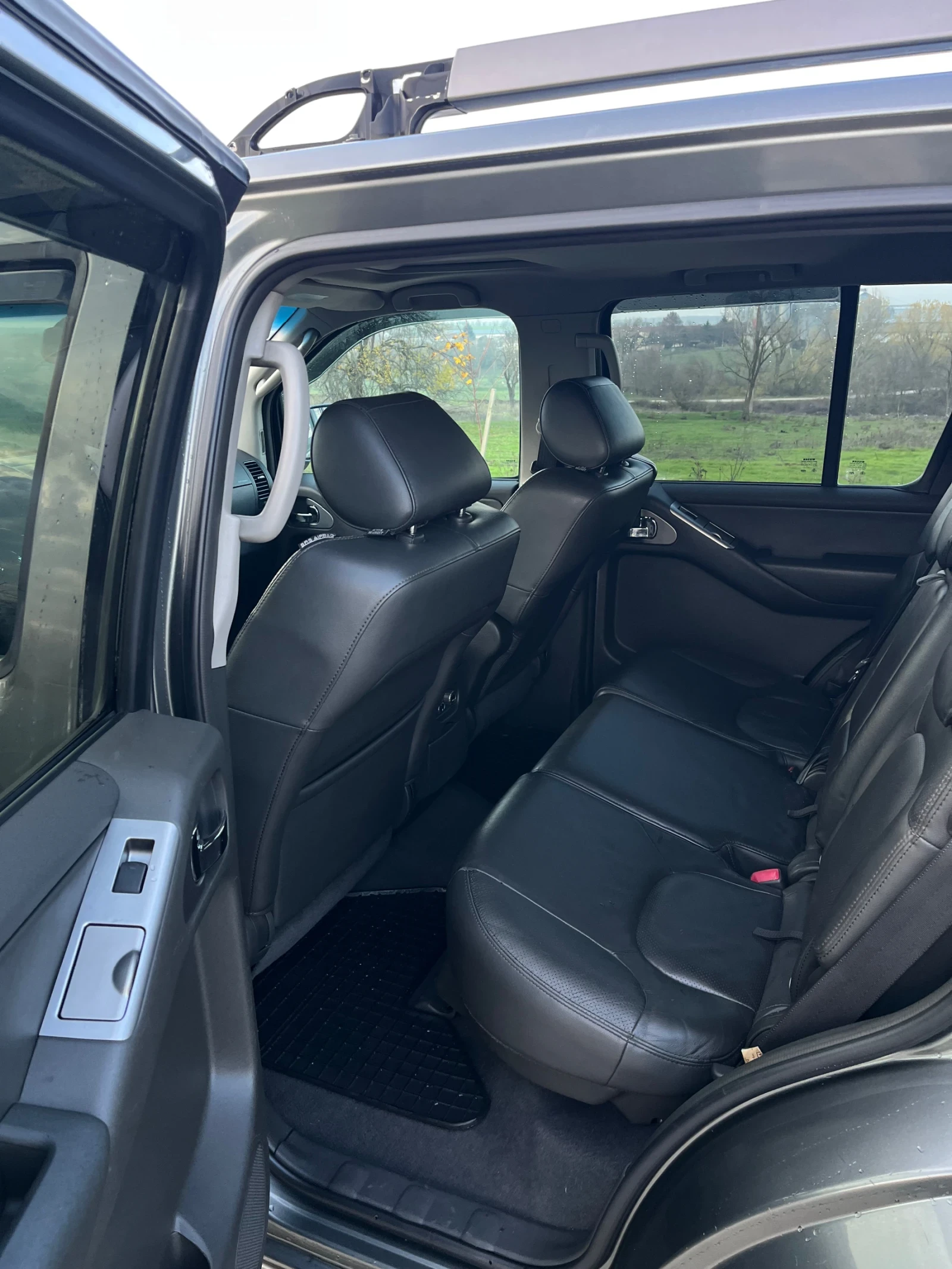 Nissan Pathfinder 2.5Dci - изображение 9