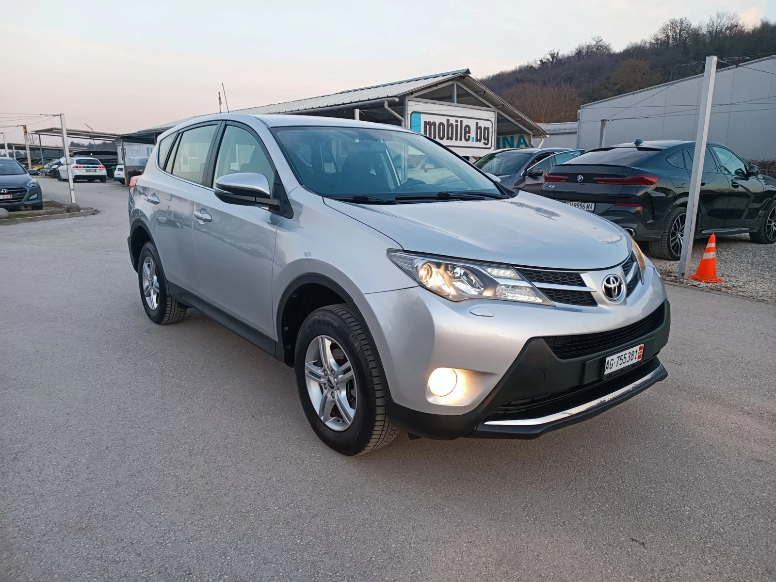 Toyota Rav4 2.0i-151кс-ШВЕЙЦАРИЯ-РЪЧКА-6ск-4X4-NAVI, снимка 2 - Автомобили и джипове - 53727772